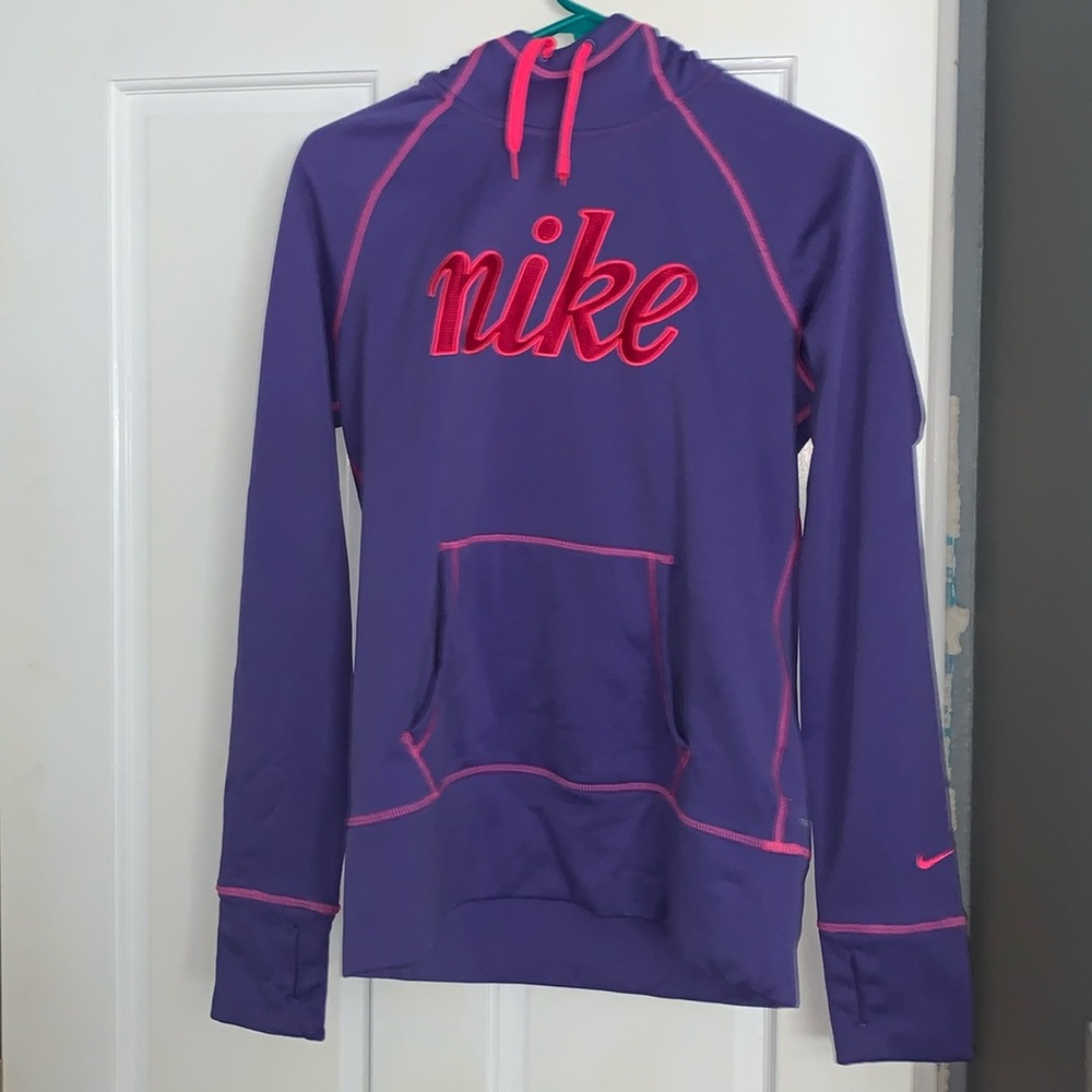 Nike therma fit sweatshirt